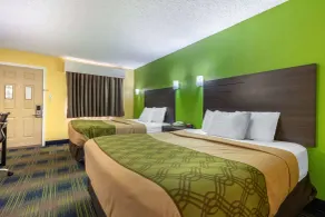 Econo Lodge Nashville near Percy Priest Lake - Room