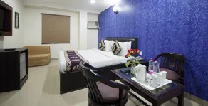 HOTEL DAKHA INTERNATIONAL - Karol Bagh, New Delhi - Vista do quarto