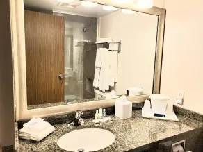 Clarion Hotel & Suites Riverfront - Salle de bain