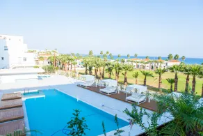 At Herbal Boutique Hotel & Spa - Piscina