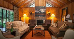 Harmony Ridge Lodge - Salottino della hall
