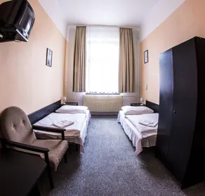 Hotel Pyramida - Habitación
