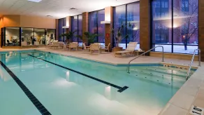 Holiday Inn Cincinnati Airport by IHG - Piscina