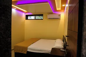 Hotel VR Rudra Residency - Room