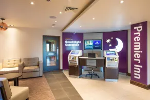 Premier Inn Winchester - Recepción