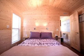 Morgan Hill Camping Resort Cabin 1 - Chambre