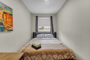 2 BR Townhouse with Patio Terrace - Camera