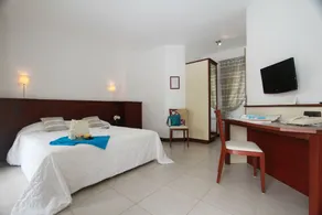Hotel Spa La Malouinière Des Longchamps - Saint-Malo - Room