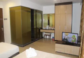 T Hotel Jalan Tar - Room