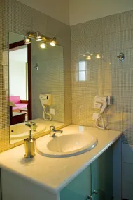 Syia Hotel - Bathroom