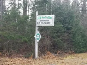 Ladd Pond Cabins and Campground, LLC - Indgang