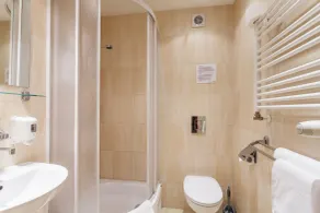 Hotel Czarna Róża - Bathroom