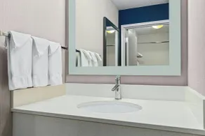 SpringHill Suites Minneapolis West St. Louis Park - Salle de bain