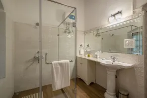 amã Stays & Trails - Wayside Villa, Kurseong - Badezimmer
