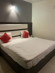 Hotel Himgiri - Chambre