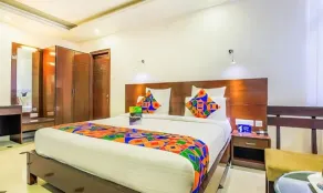 FabHotel Tipsyy Inn Suites - Camera