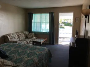 Cedar Inn - Quarto