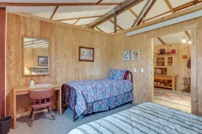 Black Hills Vacation Rental 25 Mi to Mt Rushmore! - Room