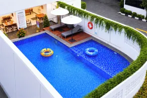 Metro Park View Hotel Kota Lama Semarang - Pool