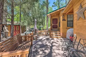 Gateway to Sunrise Resort! Show Low Cabin w/ Deck - Interiør