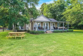 2BR Lakefront Getaway w/ Dock & Boat Launch - Intérieur