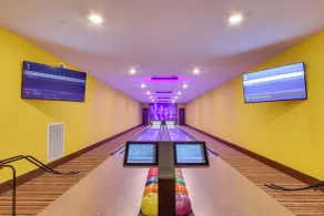 Swim, Golf & Bowl - Loretto Vacation Rental Apt! - Interiör