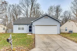 9 Mi to Dtwn Indy: Suburban Group Retreat w/ Yard - Intérieur
