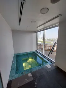 Brand New Modern Studio, Burj Khalifa View Pool - Pool