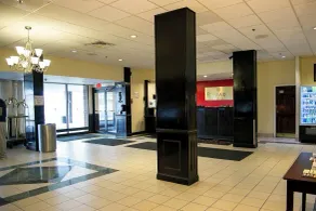 Albany Plaza Hotel  - Réception