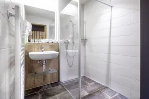 JUFA Hotel Malbun - Bathroom