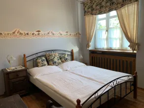 Pension Amadeus & Apartments - Quarto