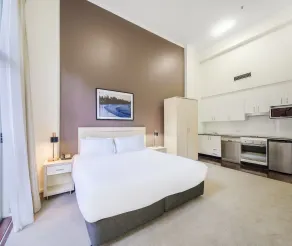 Oaks Sydney Goldsbrough Suites - Room