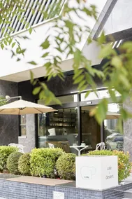 CP Hotel - Restaurant