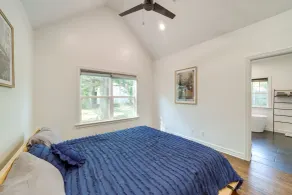 Central Tulsa Cottage w/ Yard ~ 3 Mi to Downtown! - Interior