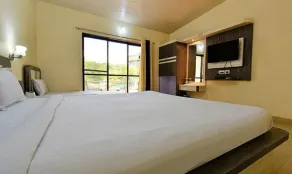 JK Hotels & Spa, Mahabaleshwar - Room