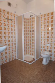 Ferienwohnung mit Pool | Stadtblick - Badezimmer