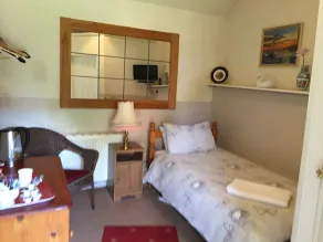 RolandsCroft Guest House - Room