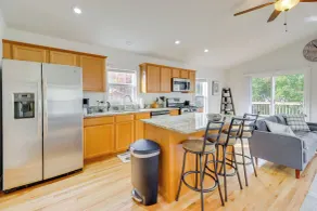 Warrenton Gem: Walk to Downtown! - Interni