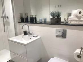Cosy One Bedroom Apartment By Creatick - Bathroom