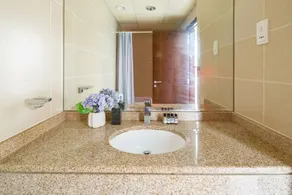 Prime Studio With Scenic Water Views in Jlt! - Salle de bain