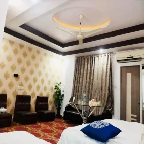 SKG Royal Palace - Chambre