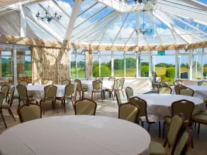 North Shore Hotel - Restaurant
