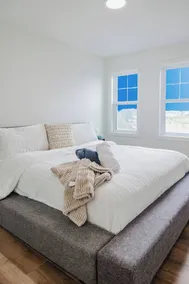 Brown Family Vacation Home - 4 Bedrooms- 3 baths - Værelse