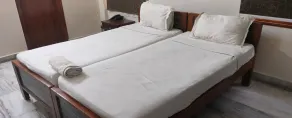 Sunrise Castle - Room