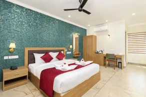 ESAA Airport Hotel - Room
