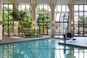 Holiday Inn Gaithersburg by IHG - Piscina