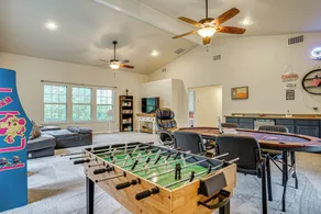 Game Room & Private Pool: Willow Park Family Gem - Innvendig