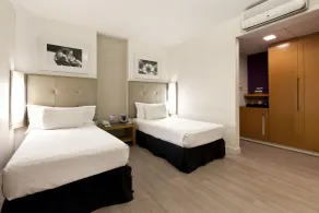 H2 Platinum Lourdes - Habitación