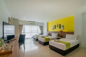 The Lantern Resorts Patong - Rom