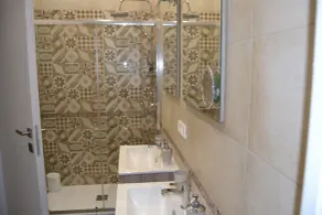 Karina's Rooms - Bathroom